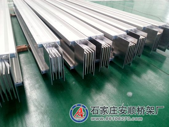 密集型母线槽